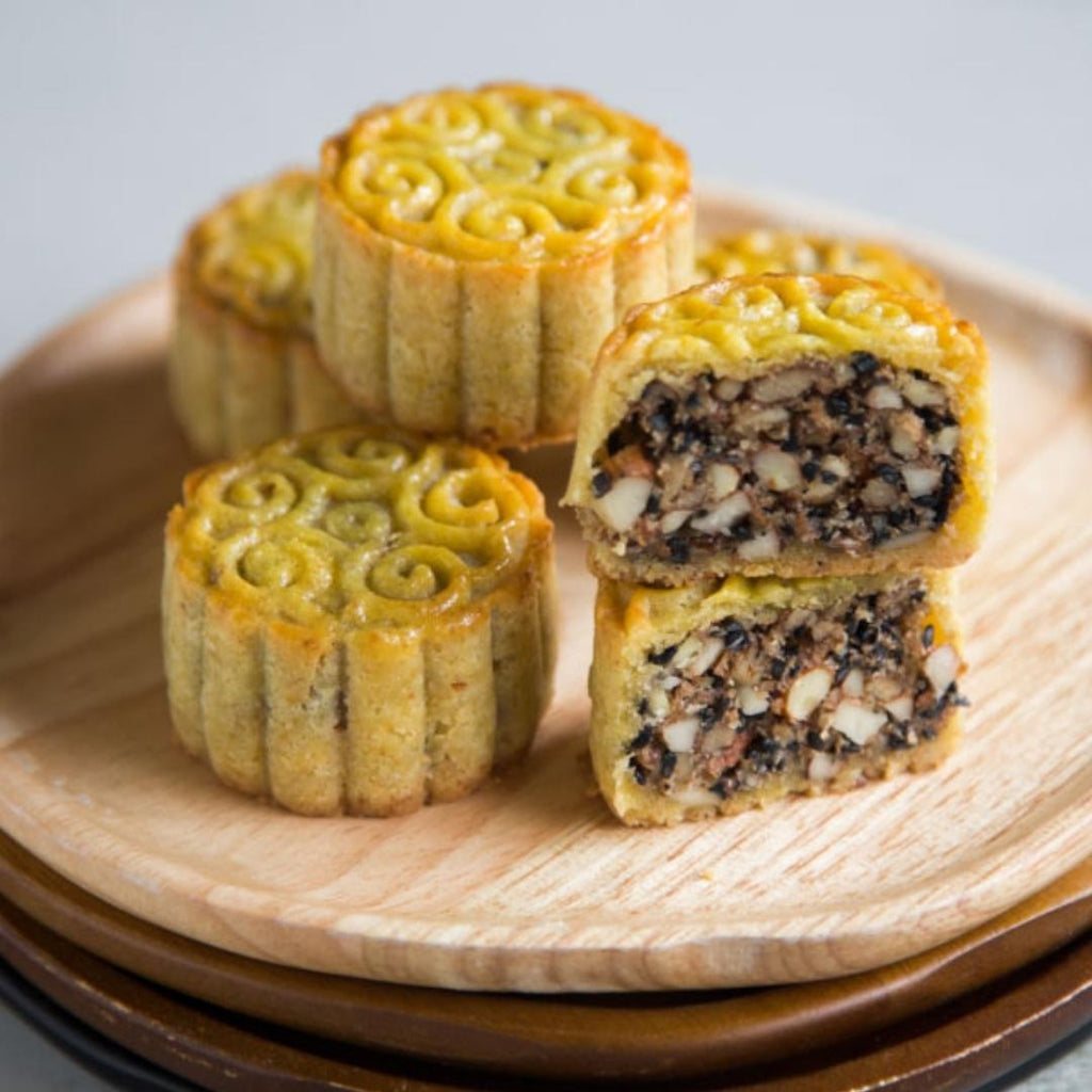 Keto gluten-free mooncake