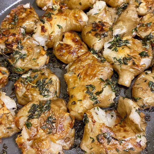 Jerusalem artichokes with themed butter sauce